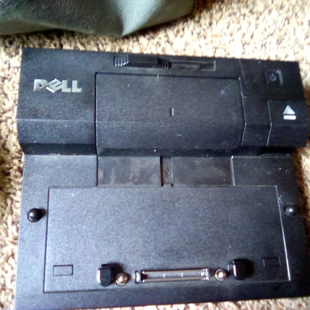 Dell docking station just needs cord